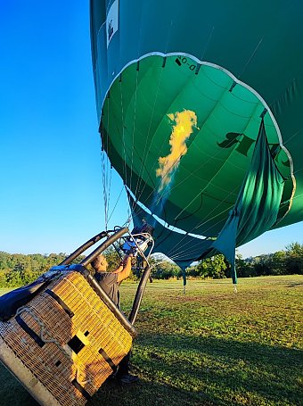 Heiraten im Heißluftballon, Foto: unbekannt Heiraten im Heißluftballon, Foto: unbekannt
