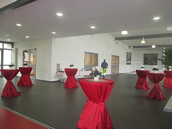 Sonnberghalle Foyer 1, Foto: Isabella Giesel - alle Rechte an die Gemeinde Auggen abgegeben Sonnberghalle Foyer 1, Foto: Isabella Giesel - alle Rechte an die Gemeinde Auggen abgegeben